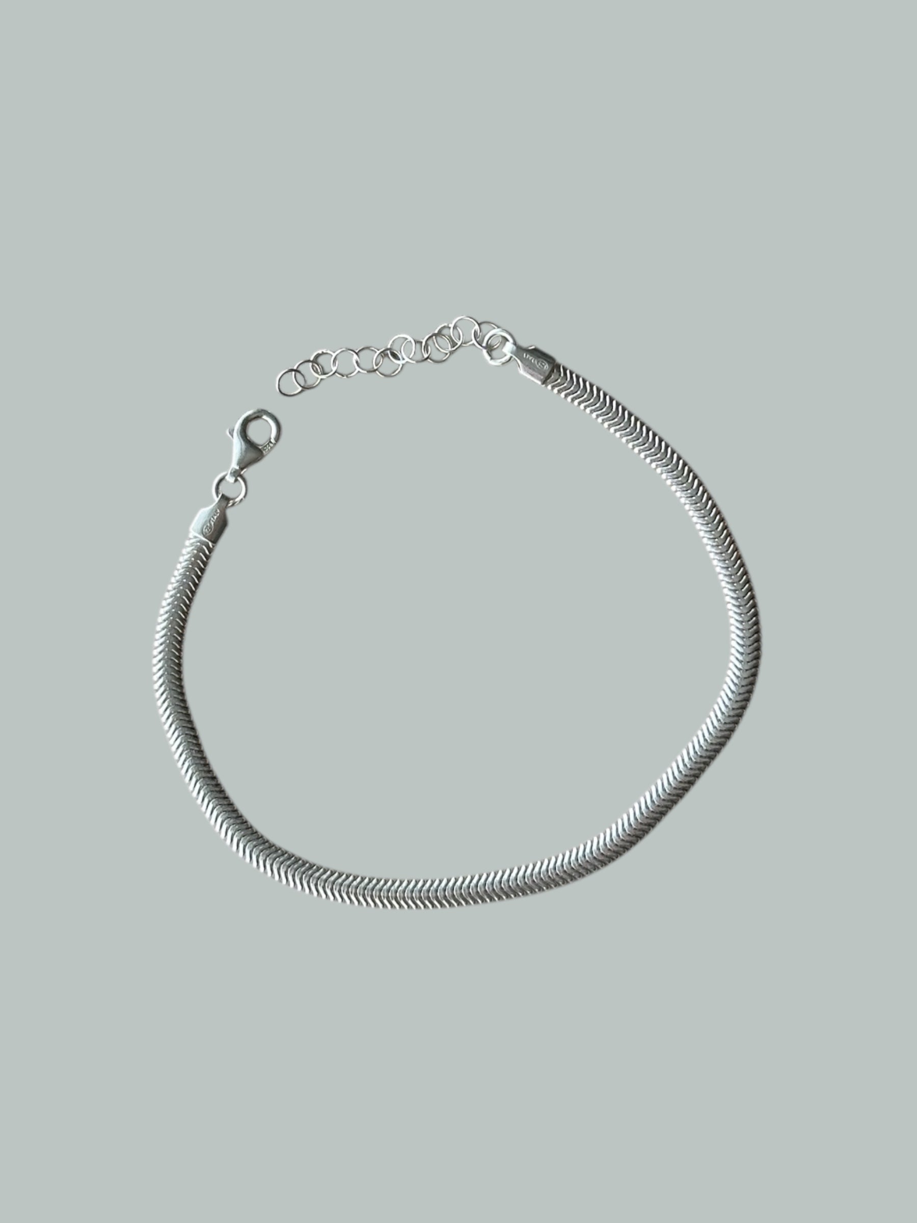 “Como” – 925er Silber, Flaches Gliederdesign