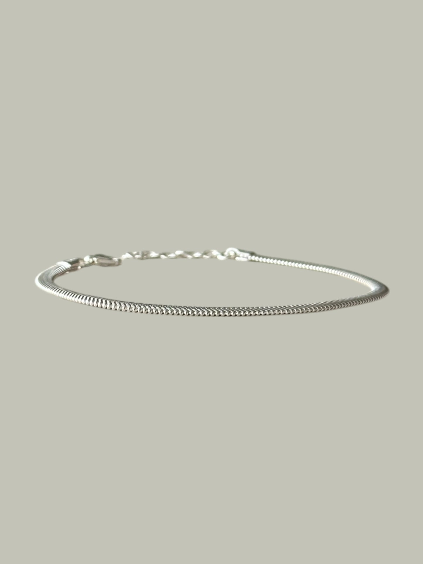 “Como” – 925 sterling silver, flat link design