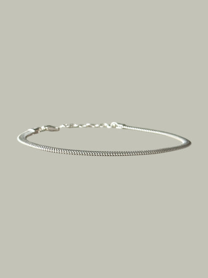 “Como” – 925 sterling silver, flat link design