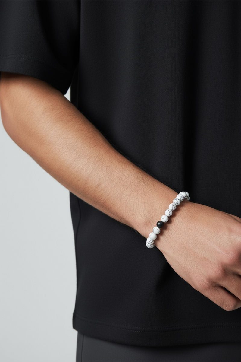 Dolomiti – Howlith- und Achat-Perlenarmband