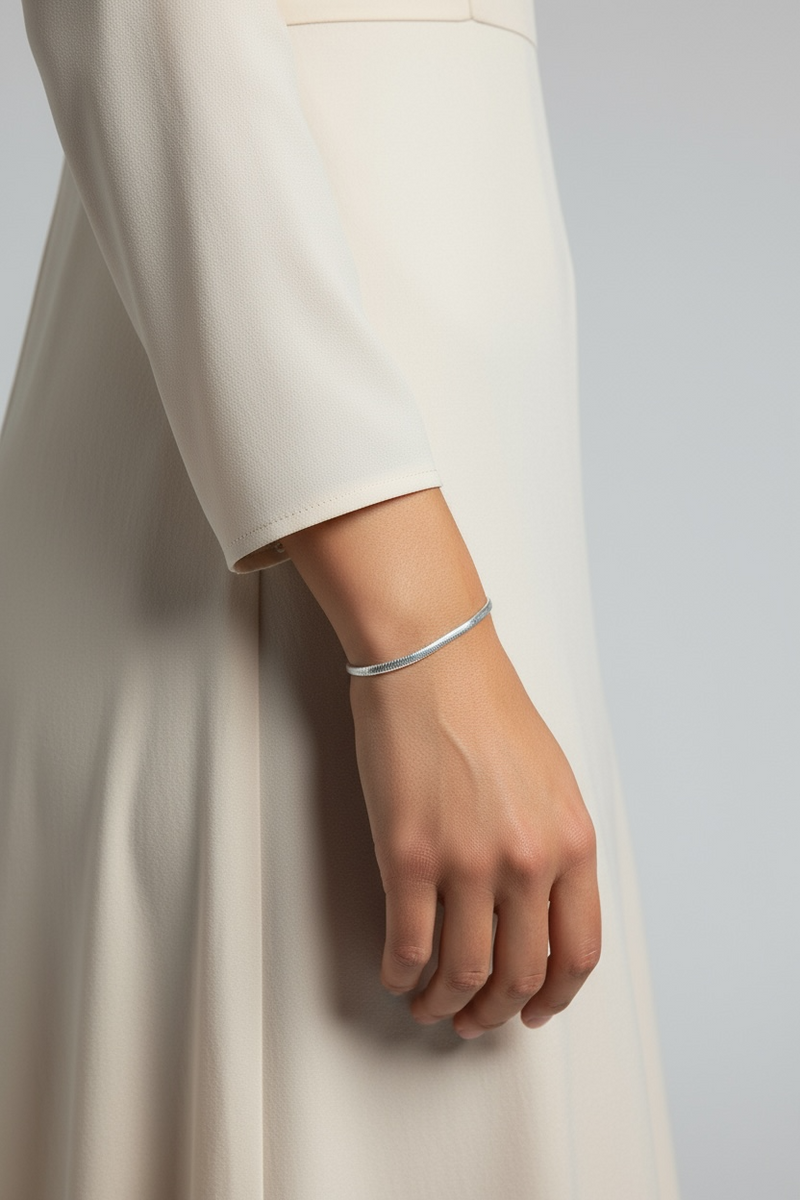 Como – Hochglanzpoliertes flaches Herringbone-Armband