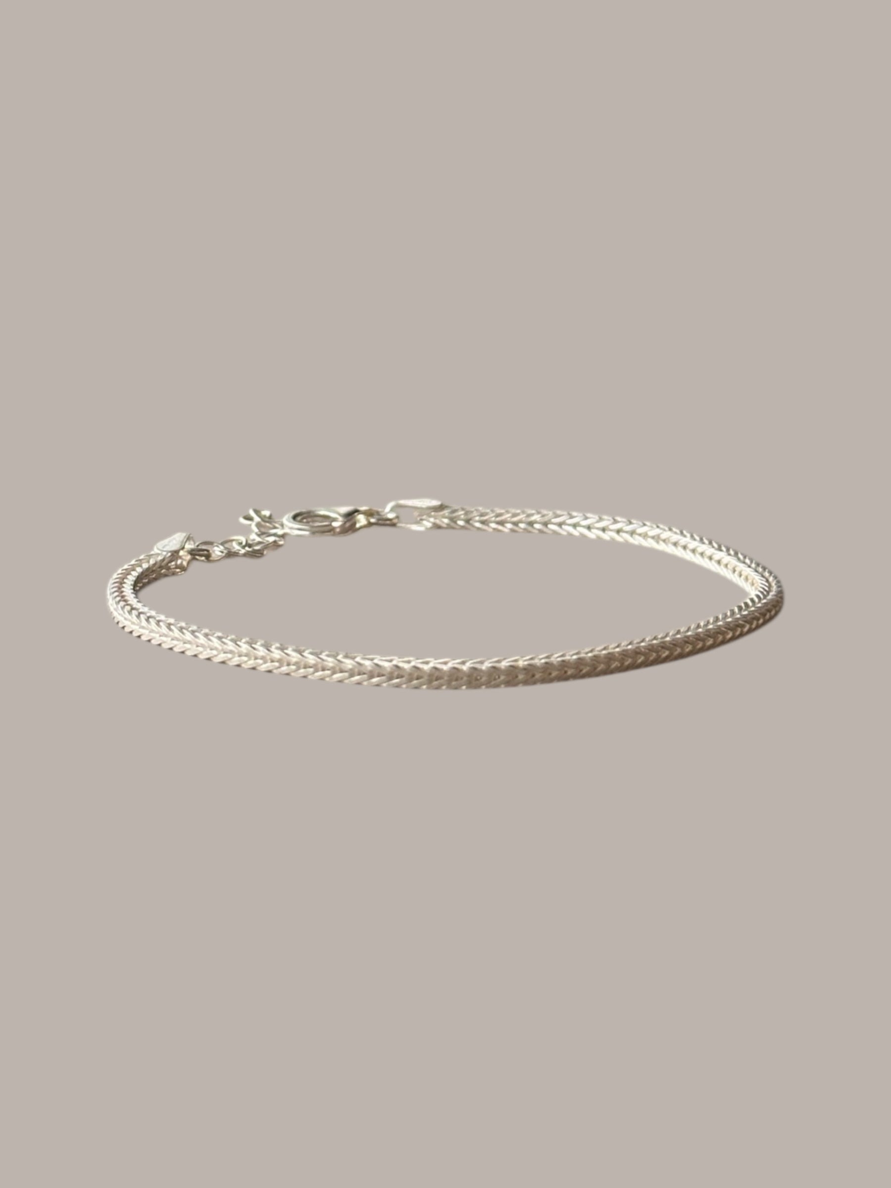 „Trento“ – Armband aus 925er Sterlingsilber mit quadratischer Gliederkette