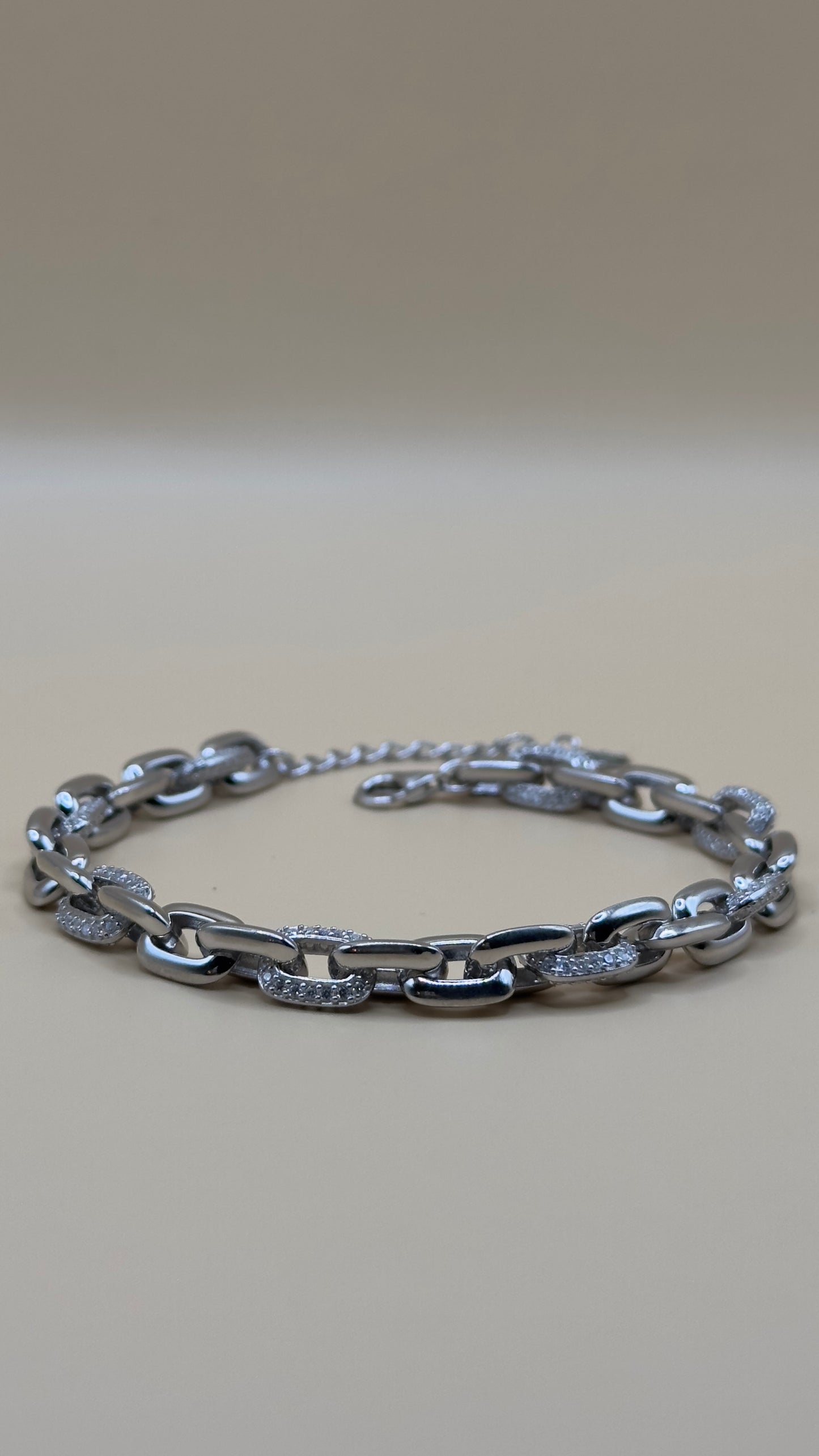 “Milano” – Bracciale a maglie in argento sterling 925 con zirconi