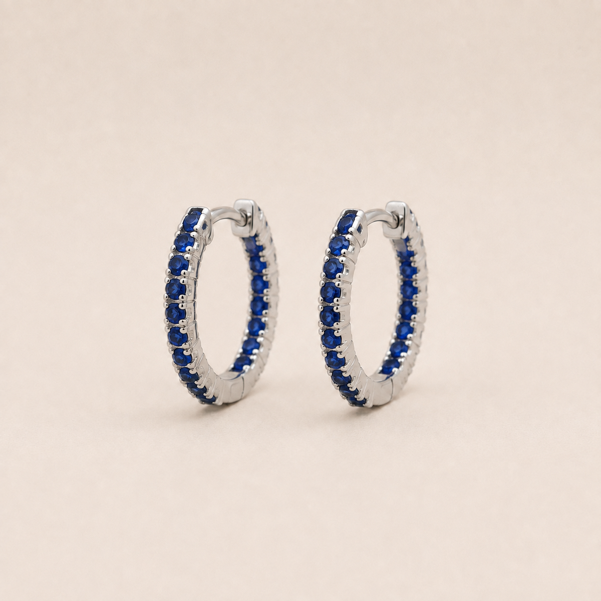 Celestia – Creolen mit blauen Zirkonia