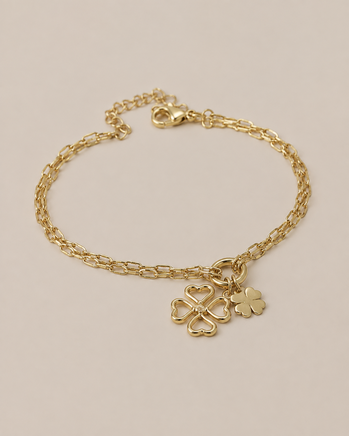 Mantova – Vergoldetes Doppelarmband mit zwei Kleeblättern