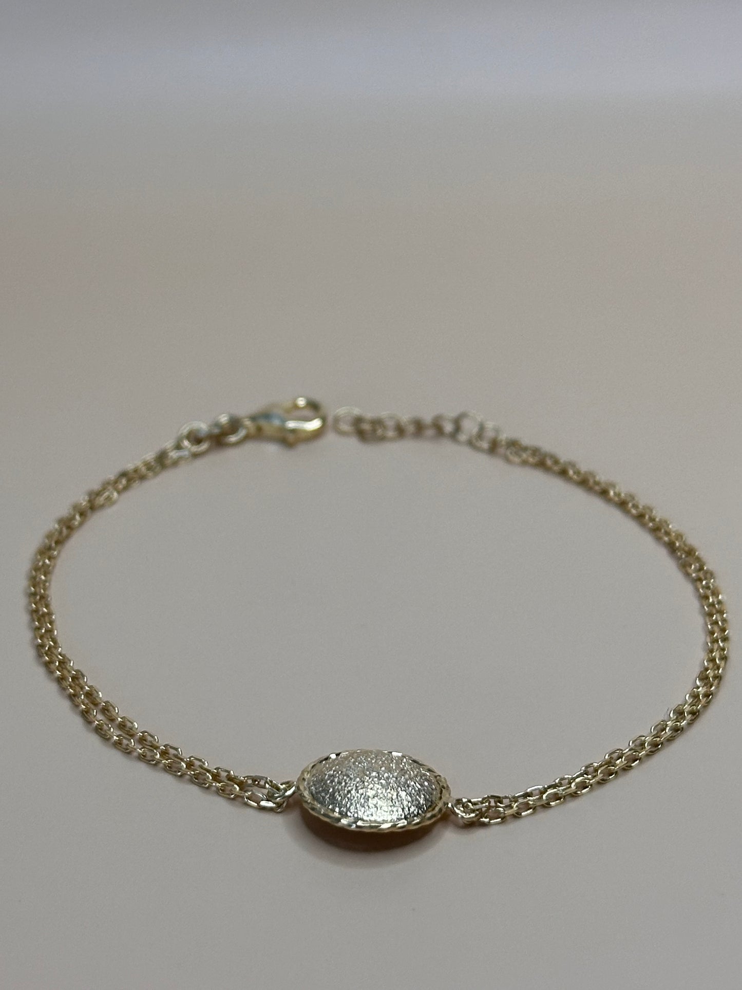 “Orvieto” Vergoldetes 925 Sterling Silber mit strukturierter Scheibe