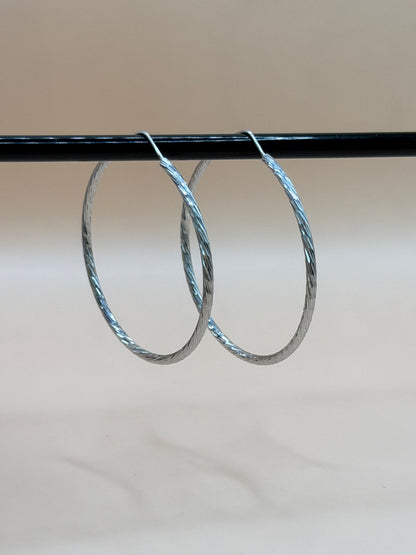 "RIFLESSO" Gedrehte Creolen aus 925 Sterling Silber